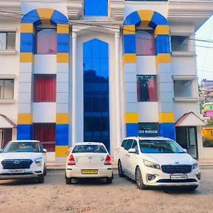 Hotel Lumino Karthika